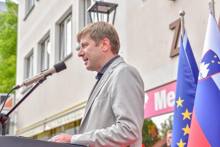 45. RIBNIŠKI SEMENJ 12